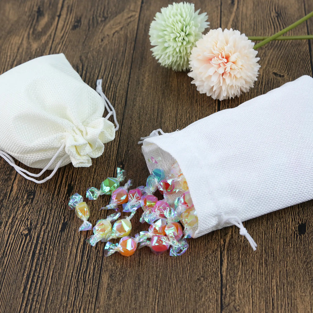 50 Bolsas de yute blanca con cordón para regalos de boda DIY, ideal para envasar dulces, chocolates y joyas